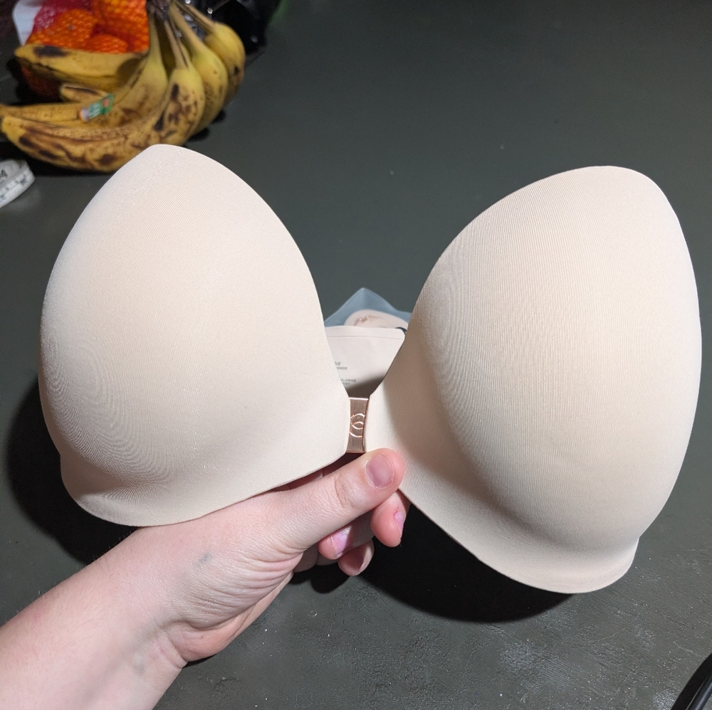 Seamless Nude Adhesive Strapless Bra - Smooth Support